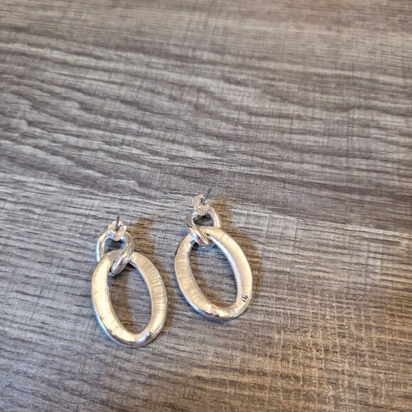 Silver tone and rhinestone earrings - Picture 2 of 2